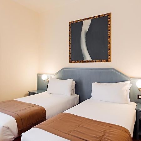Excel Hotel Naviglio - Ca'Bianca Milan Exterior photo