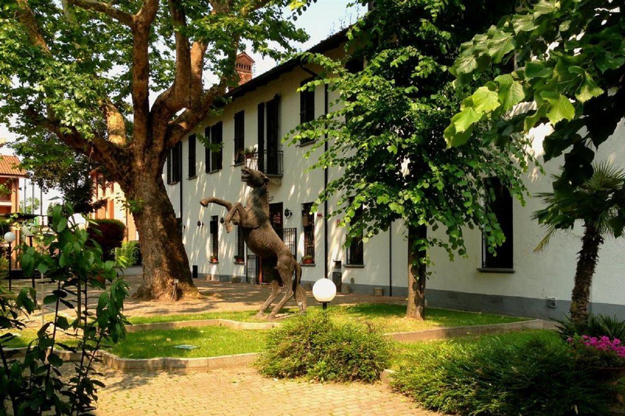 Excel Hotel Naviglio - Ca'Bianca Milan Exterior photo