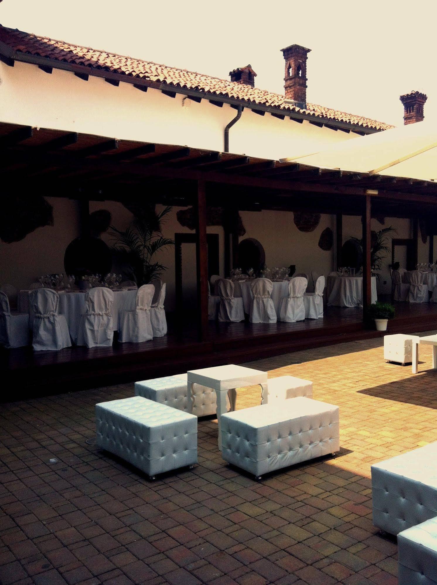 Excel Hotel Naviglio - Ca'Bianca Milan Exterior photo